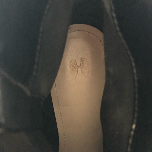 Black Victoria’s Secret Wedge Booty - Picture 2 of 4